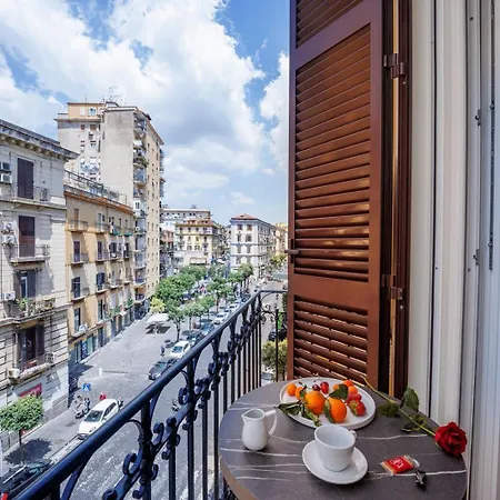 Maria Maruzzella Luxury Bed & Breakfast Napoli